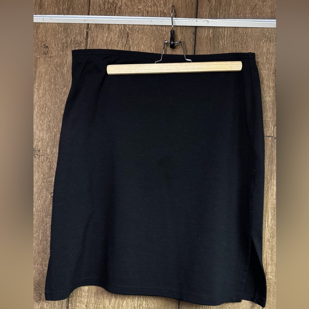 Simple black skirt